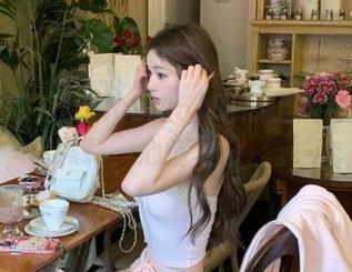 我在ios的51吃瓜上找到了隐藏黑料，心情复杂。。