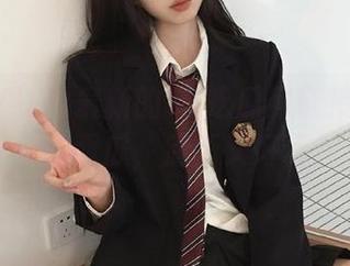 最新的51吃瓜网链接就像夏天的西瓜，清新又好玩！
