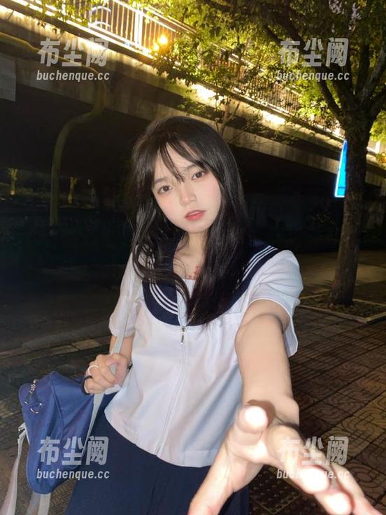 51在线吃瓜，吮指留香的八卦入口，快来舔吧！
