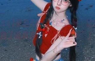 来自718.sx的视频，让我感受到了最真实的“瓜田李下”！
