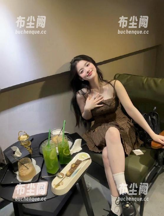 首页点开91吃瓜网，在线观看吃瓜那滋味，无法形容，只能亲身体验！