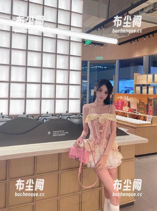吃瓜不如直达998.su，隔壁小王都在悄悄刷，看啥呢？
