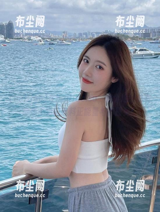 在heiliao.su，这个地址总有意想不到的黑料正能量与你撞见！