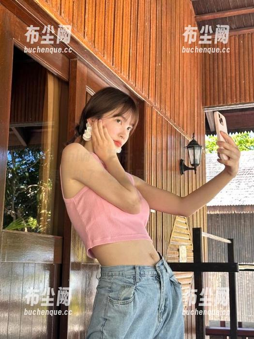 “hlw”发布：我以为今天会无聊，结果看到了“吃瓜界”的年度大赛！