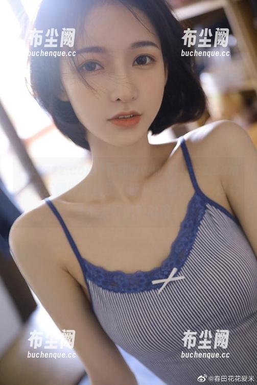 下载www.tttzzz.com，朋友都说我成了“吃瓜专业户”，这名号不太好吧？哈哈！