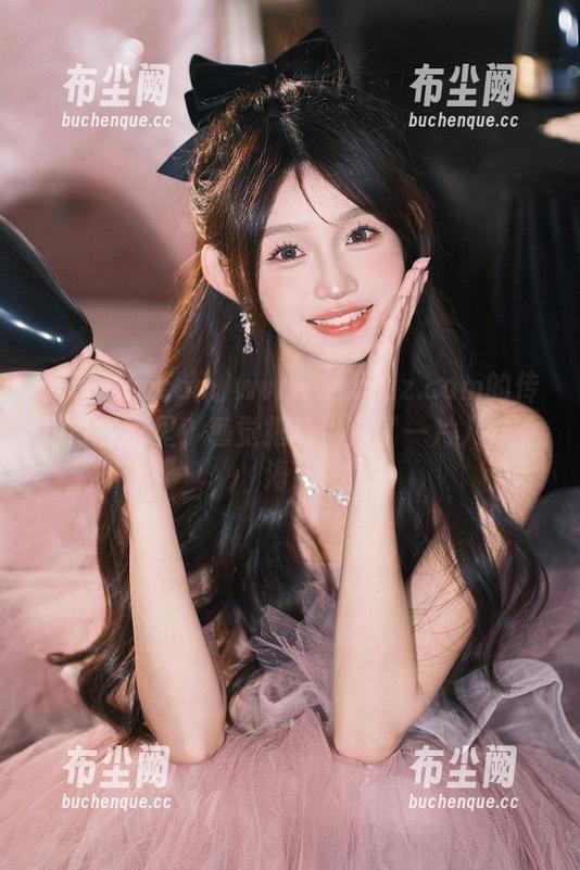 www.tttzzz.com的传送门在哪里？感觉把我引向了一片八卦之海！