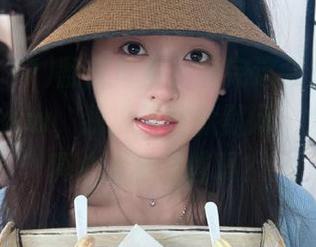 翻开首页，看完这会儿的www.17www，我心里就默默问，大家都是真心爱看这些吗？