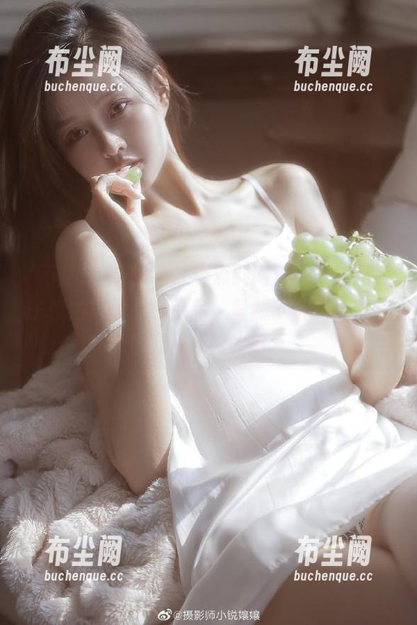不打烊黑料网页，果然是肚子饿的时候必备良品，虽然手机屏幕久了也有点反胃哈哈～