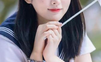 “今日吃瓜51”每天都在更新，我的观看次数快要破产了！