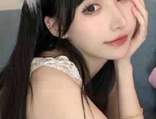 观看“吃瓜列表”，馋得我跟在小路边似的，一颗瓜在心底打转。