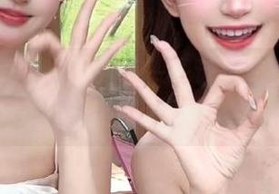 吃瓜列表——让你每天都像参加热搜派对！