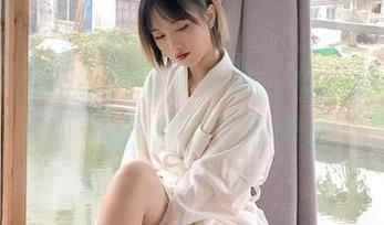 直达吃瓜天堂，正当我想追问，结果眼泪夺眶而出