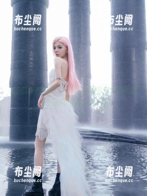 就问一下，吃瓜网发布这波黑料，瓜友们可还hold得住？
