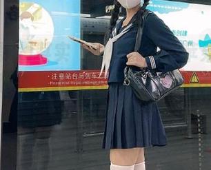 其实“网爆黑料”苹果版每天的内容都在向我发出召唤，这算不算一种依赖？