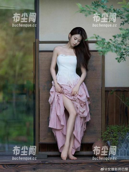 在网页上追黑料不打烊tttzzz万篇长征肾虚18连，紧张得像追剧一样！