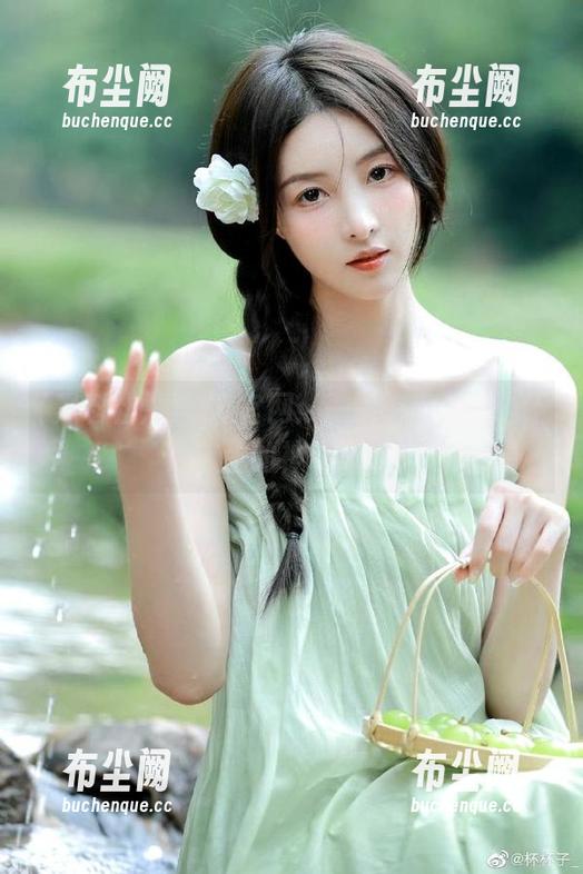 黑料社官网：一边吃瓜，一边怀疑人生的神奇入口！