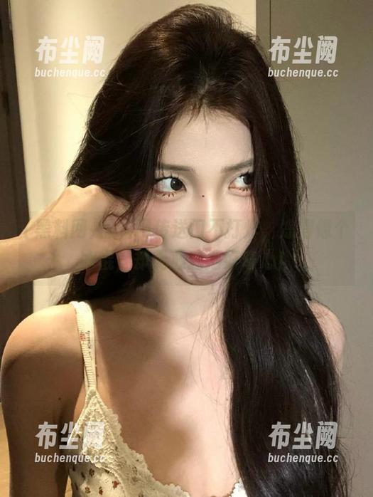 黑料网传送门不打烊，冻得像个冰棍，却无心遮挡好奇心！