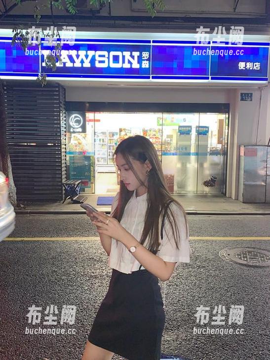 黑料网hl10官网：惊呆了，我以为’吃瓜’只是网上的活动，没想到还有现实版！