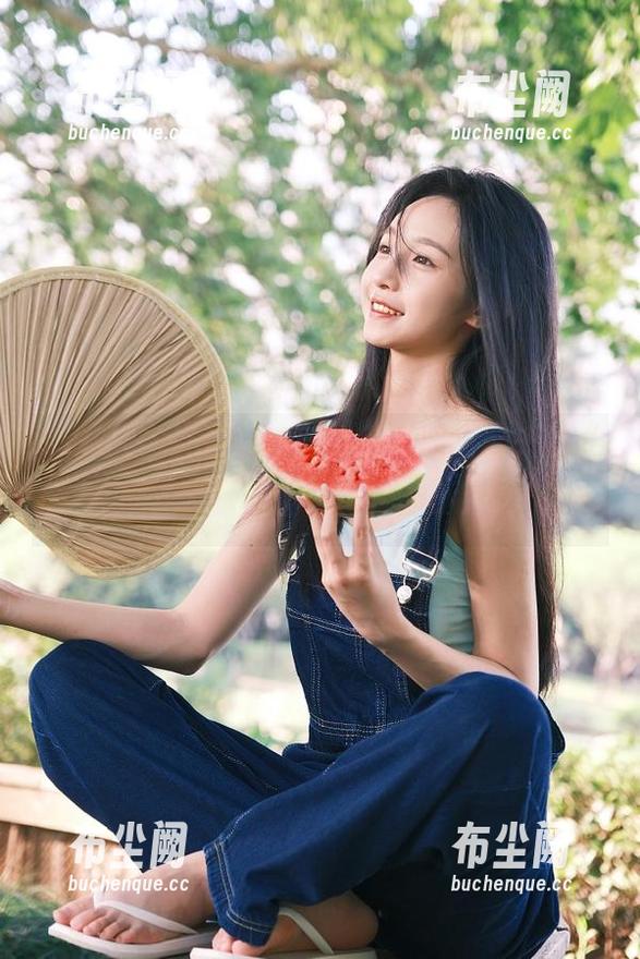 直达黑料网首页，揭晓每天的“新闻联播”，锅里翻滚的小八卦！