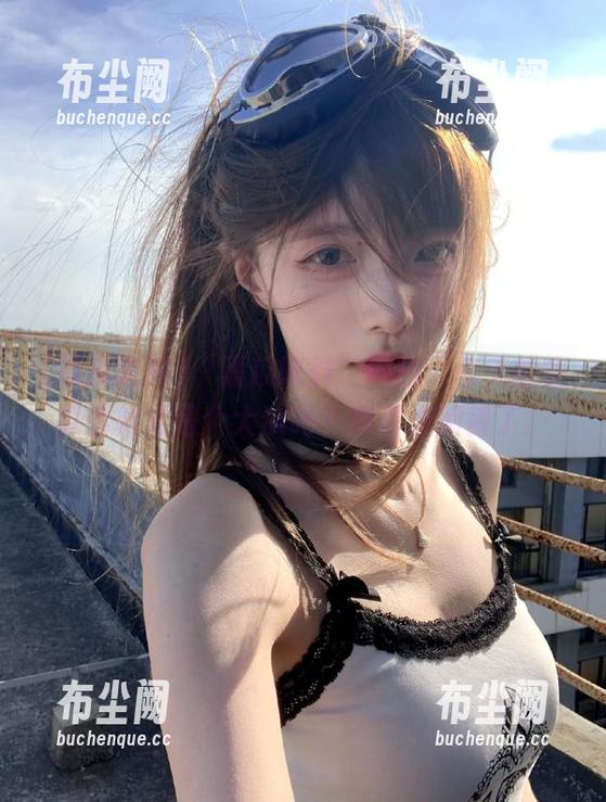 “黑瓜吃料”网站：今天的吃瓜素材又是个大瓜吗？我有点期待了。