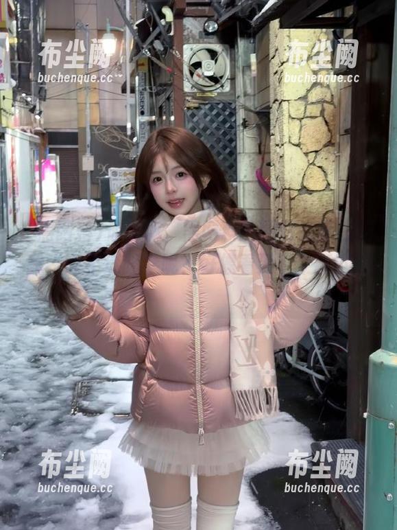 你说嘛，黑网料的图片为啥总让我“永不迷路”呢？好像看到了个新世界！